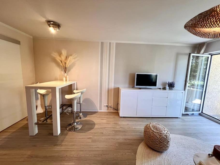 Stylish Studio Apartment With Beautiful Balcony Інґольштадт Екстер'єр фото
